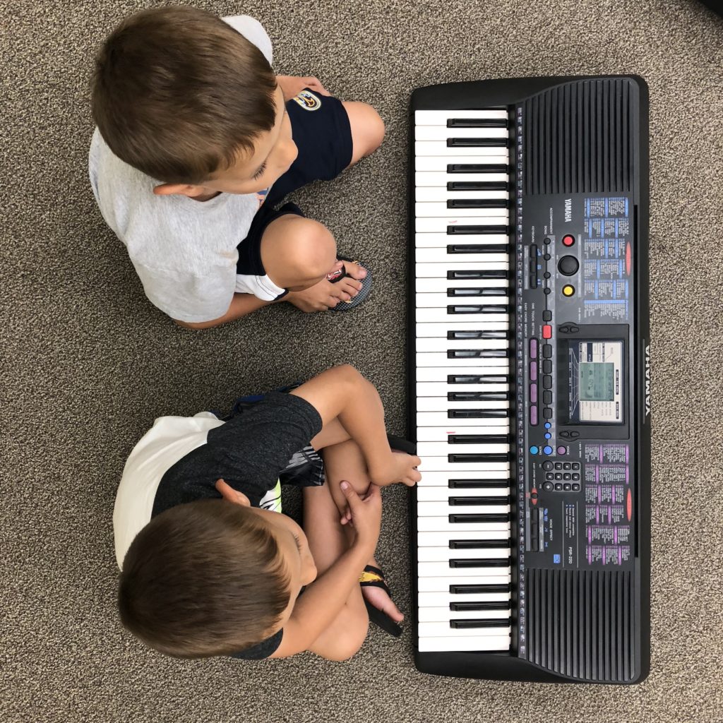 Pre-Lesson Class - Piano Play!